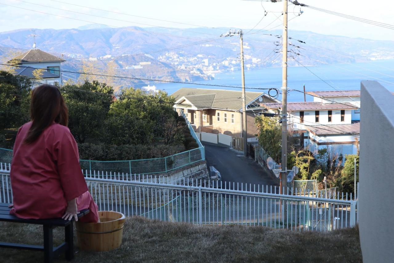 熱海の海が一望できる温泉付貸別荘 満月あじろ Mitsukiajiro Atami  Exterior photo